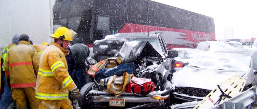 交通事故中保险公司被告怎么列